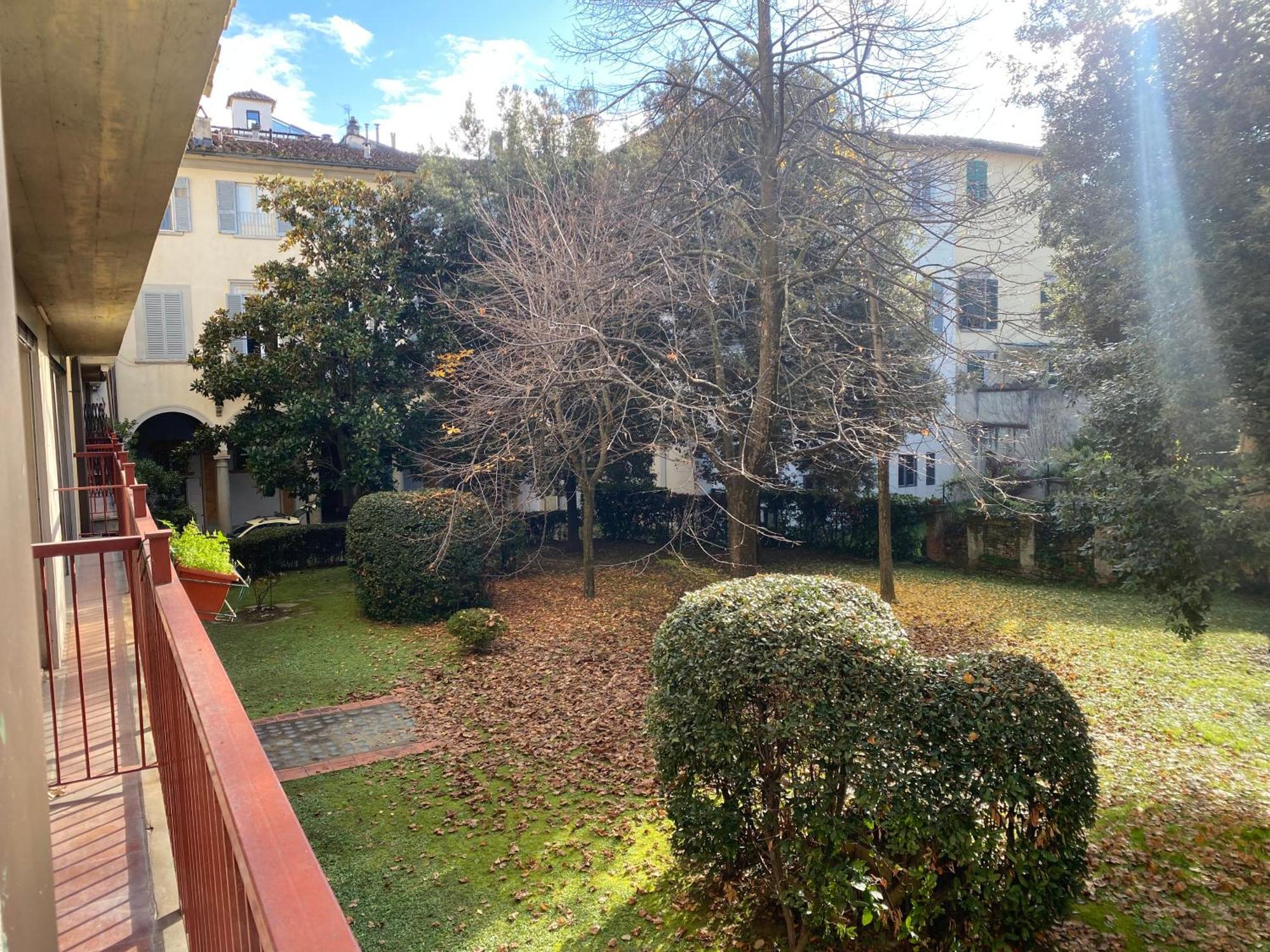 Cozy With Access To Garden Apartamento Florencia